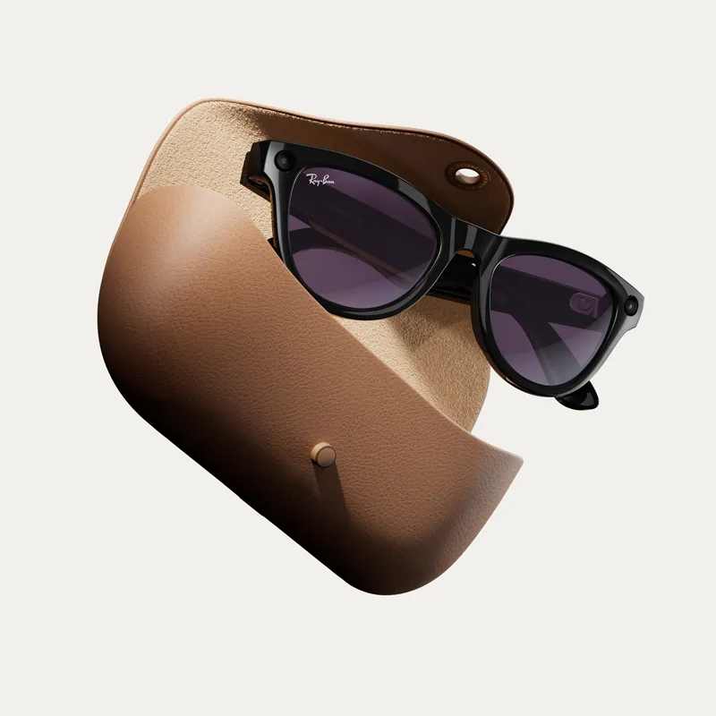 Ray-Ban Metaスマートグラスとケース