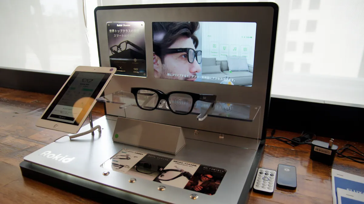Rokid スマートAIグラスの展示（会場撮影）